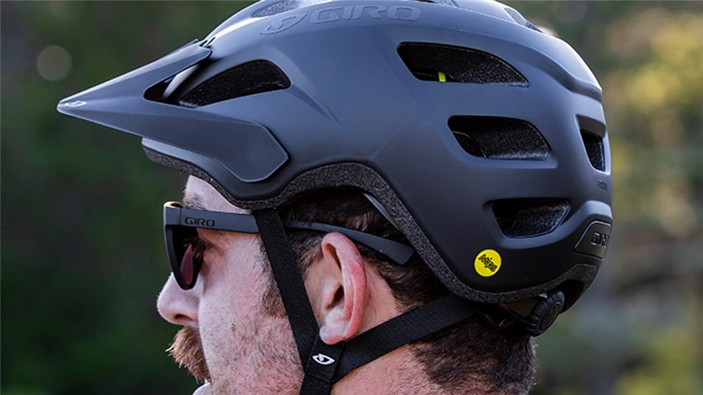 Giro Fixture MIPS Mountainbike Helm in GRÜN