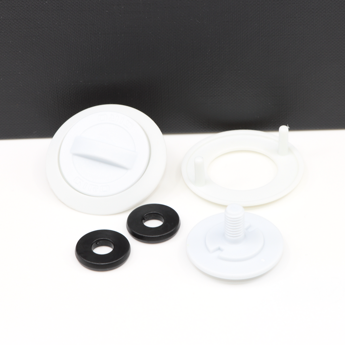 Giro Vue/Essence MIPS Screw Set Ersatzteil in MEHRFARBIG