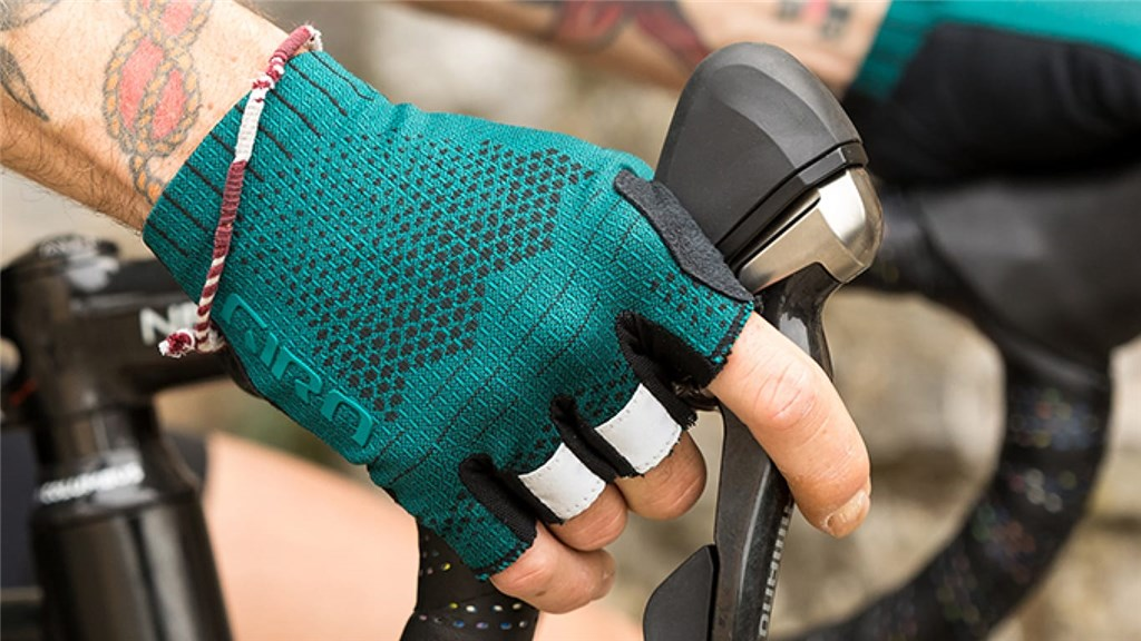 Giro Xnetic Road Velohandschuhe kurz in SCHWARZ