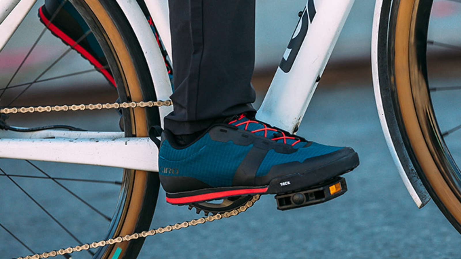 Giro Tracker FL Flatpedal Schuhe in GRAU