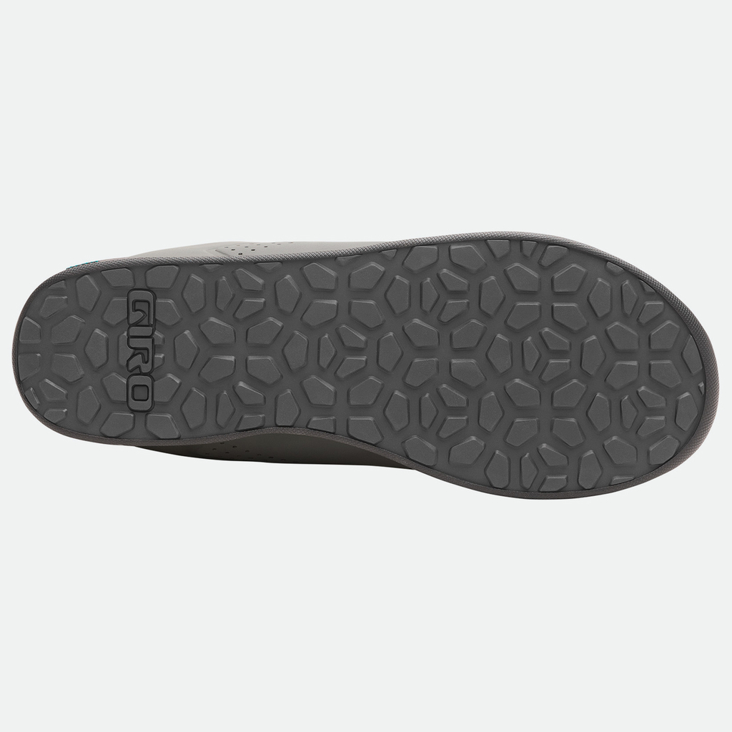 Giro Latch W Flatpedal Schuhe in GRAU