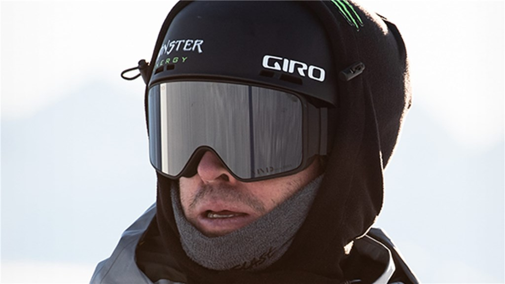 Giro Emerge Spherical MIPS Skihelm in GRAU