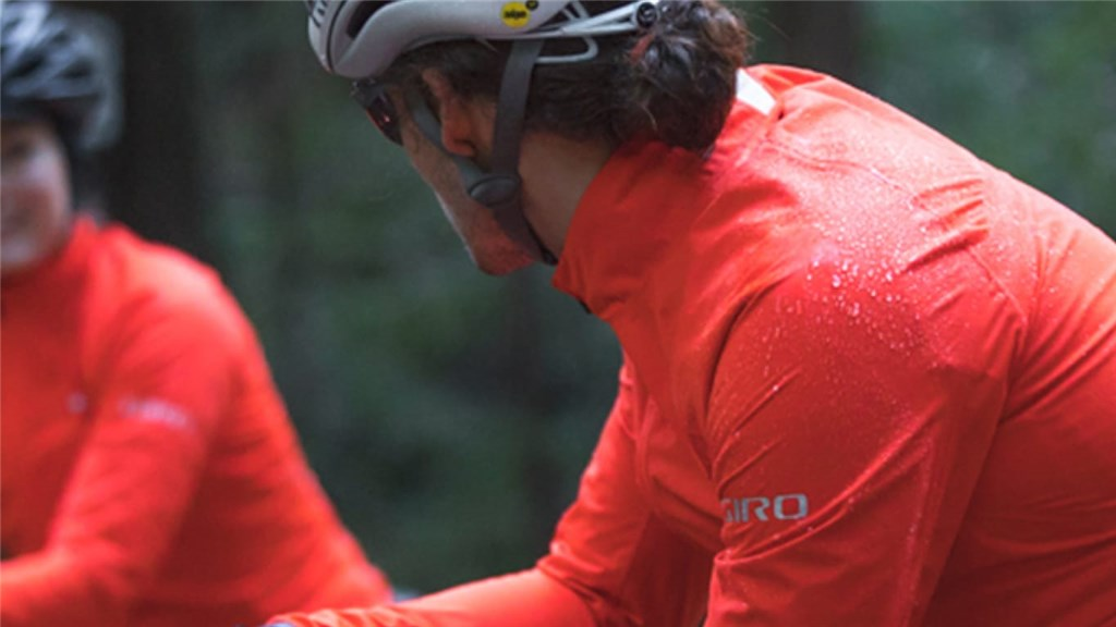 Giro M Chrono Expert Rain Jacket in ORANGE