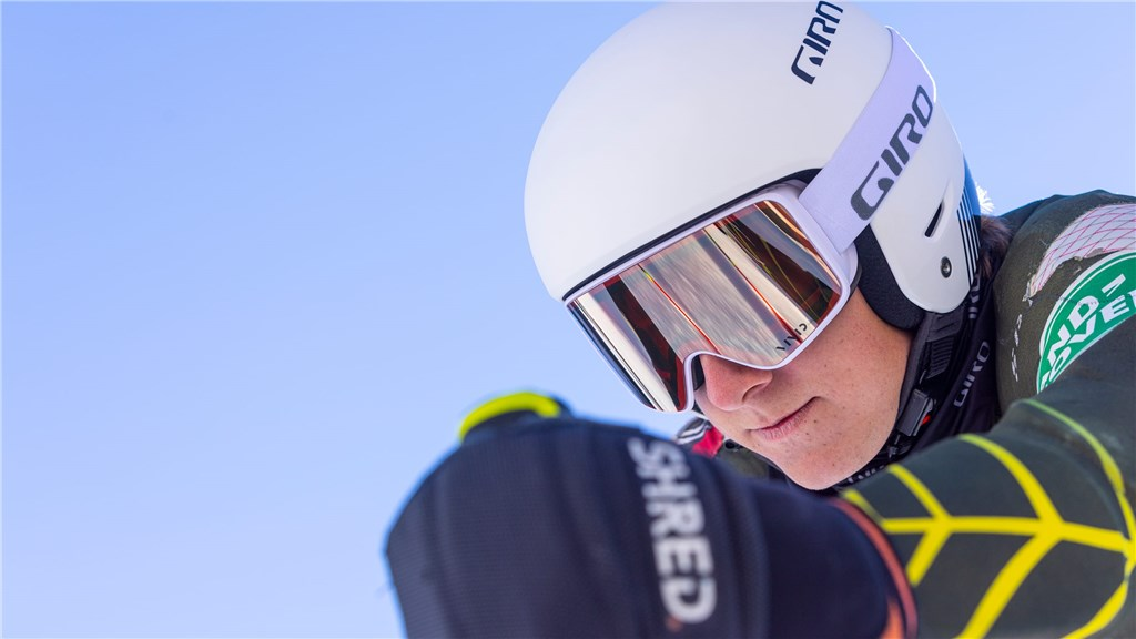 Giro Signes Spherical MIPS Skihelm in ROT