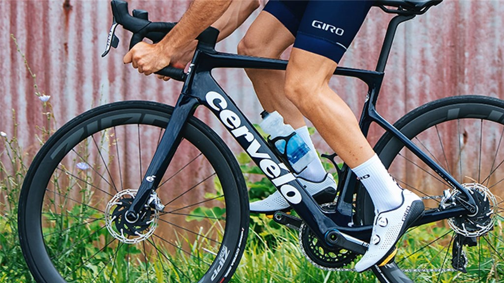 Giro Regime Rennvelo Schuhe in SCHWARZ