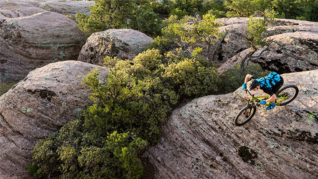 Giro Trail Builder Velohandschuhe lang in GRÜN