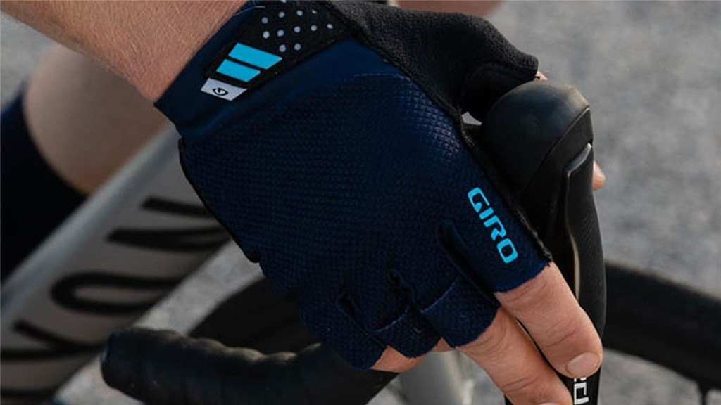 Giro Monaco II Velohandschuhe kurz in SCHWARZ