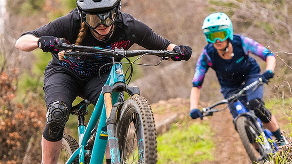 Giro W Havoc Short Velohose in SCHWARZ