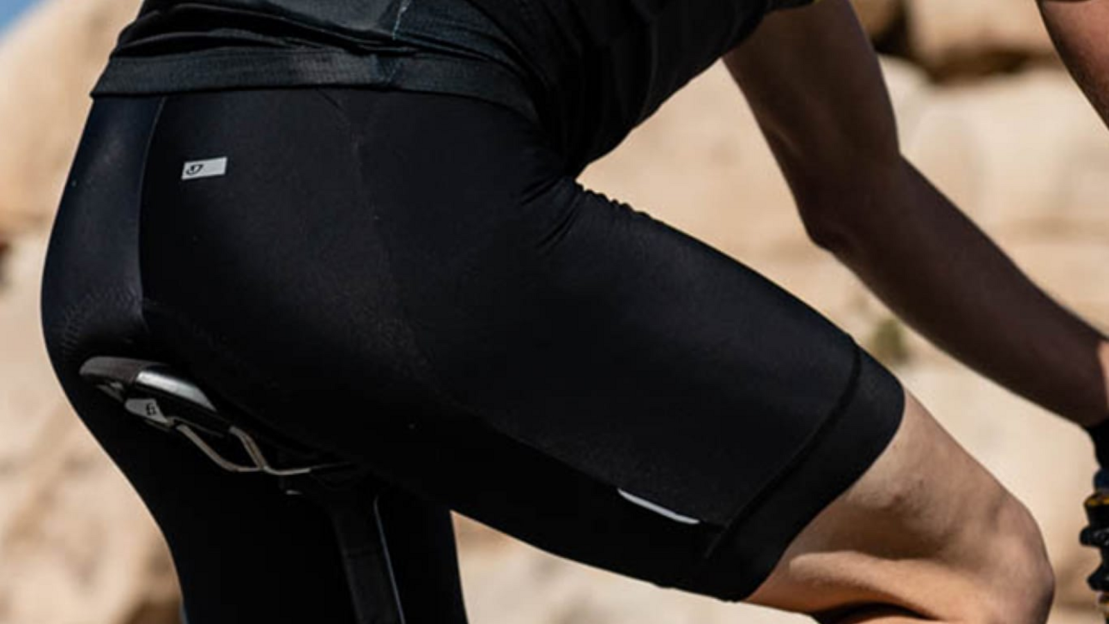 Giro M Chrono Sport Bib Short Velohose in SCHWARZ