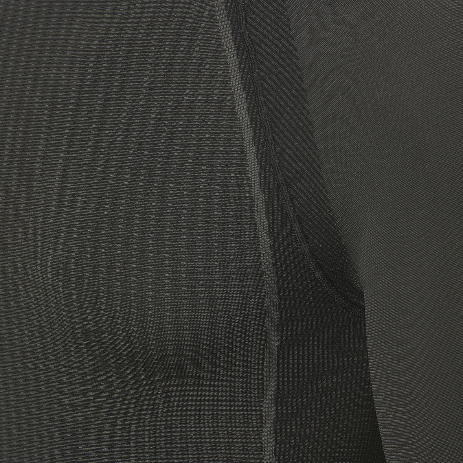 Giro M Chrono SS Base Layer Funktionsshirt in SCHWARZ