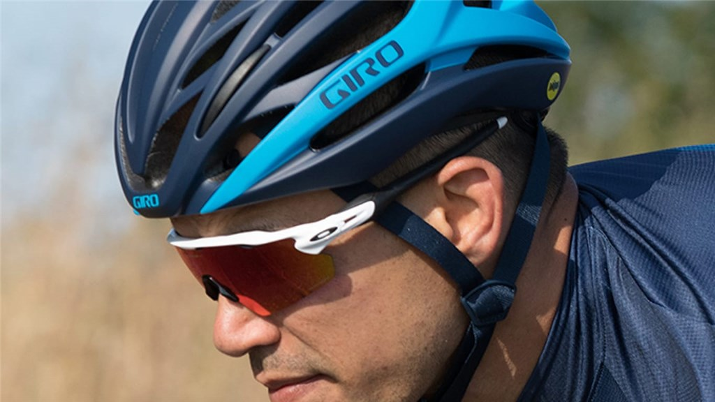 Giro Syntax MIPS Rennvelo Helm in ROT